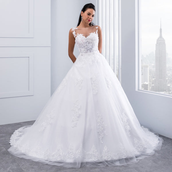 Ball Gown Lace Appliques Sleeveless Bridal Gowns Crystal Sashes Wedding Dresses