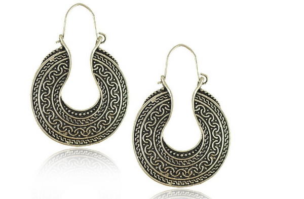 Bohemian Style Retro Silver Plated Carving Flower Incomplete Metal Shape Dangle Earrings (Color: Silver)