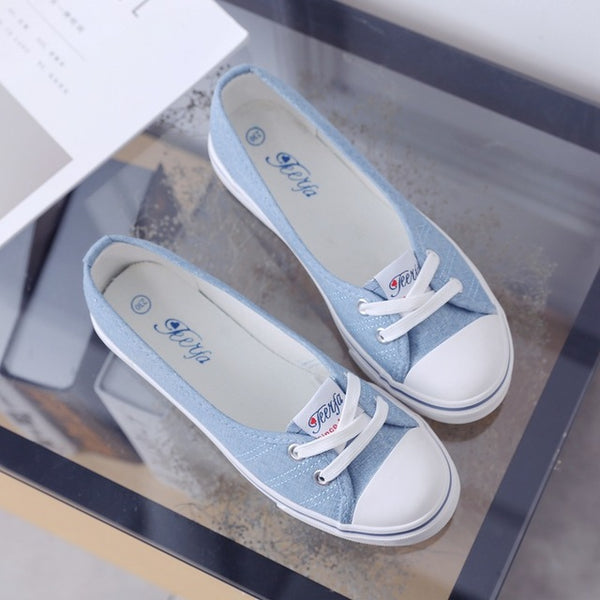 Women Canvas Comfortable Slip-on Shoes