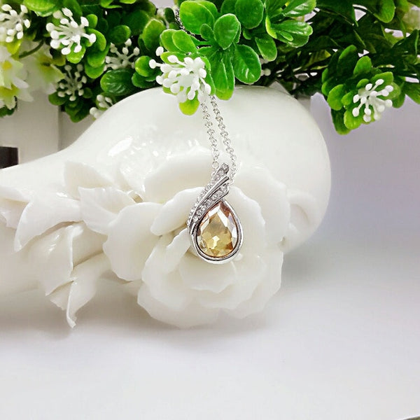 Crystal Water Drop Pendant Necklace