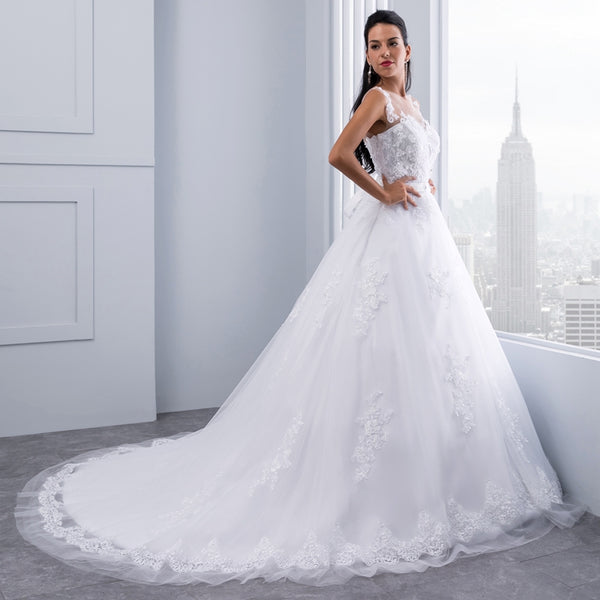 Ball Gown Lace Appliques Sleeveless Bridal Gowns Crystal Sashes Wedding Dresses