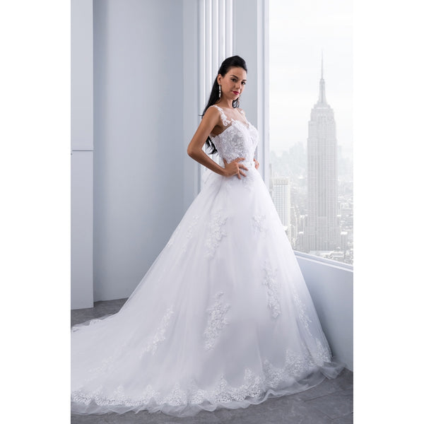 Ball Gown Lace Appliques Sleeveless Bridal Gowns Crystal Sashes Wedding Dresses