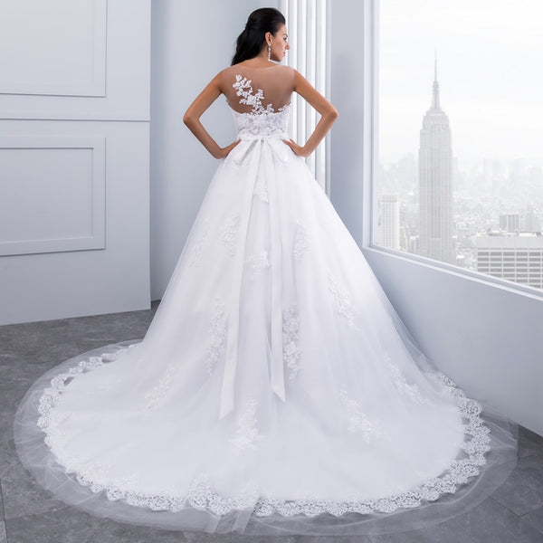 Ball Gown Lace Appliques Sleeveless Bridal Gowns Crystal Sashes Wedding Dresses