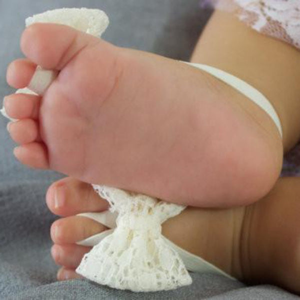 Newborn Baby Shoes Mini Flower Foot Crib Foot Anklet Lace Bowknot Chain Accessories For Child Sandals