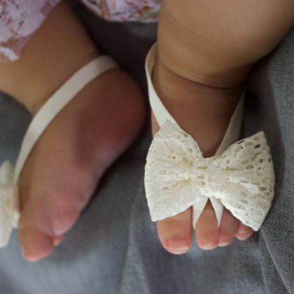 Newborn Baby Shoes Mini Flower Foot Crib Foot Anklet Lace Bowknot Chain Accessories For Child Sandals